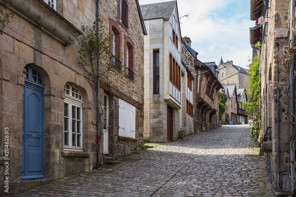 Fototapeta premium beautiful streets in the Dinan