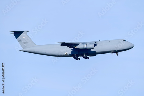 Canvas Print Air Force C-5 Super Galaxy preparing to land