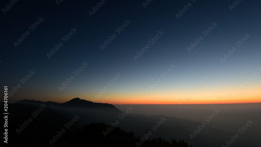 Fototapeta premium 北アルプス 常念岳 マジックアワー