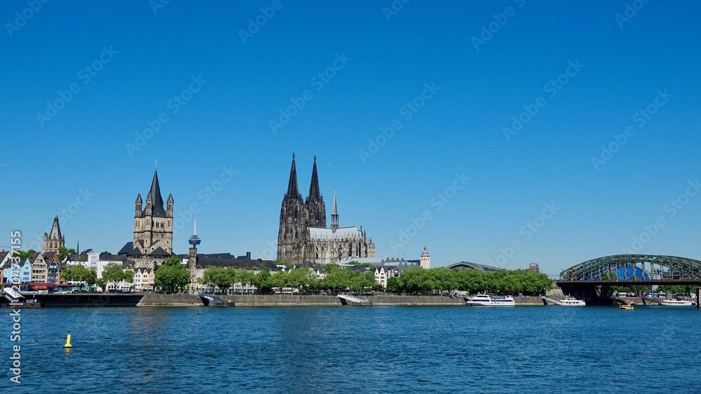 Köln Stadtpanorama mit Kölner Dom