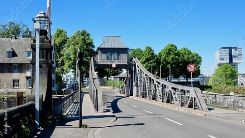 Alte Drehbrücke am Deutzer Hafen photo
