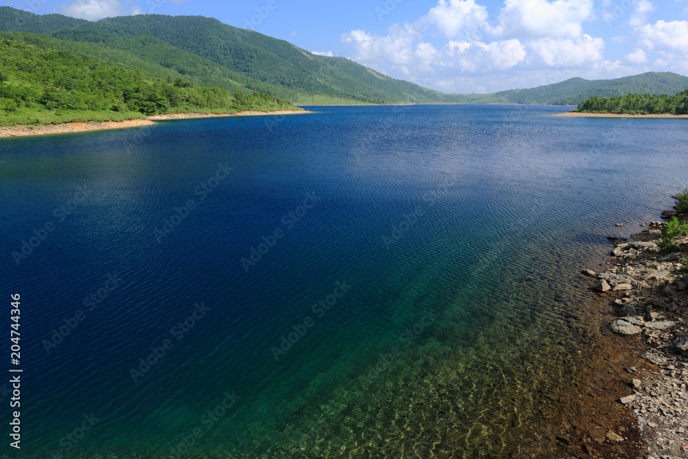 夏の野反湖