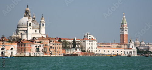 Venedig Camapanile und Markusdom gesehen vom Canale Grande