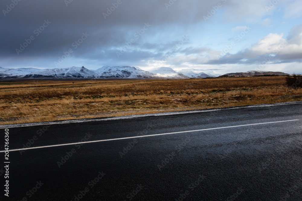 Fototapeta premium Fantastic landscape of the south Iceland. Autumn.