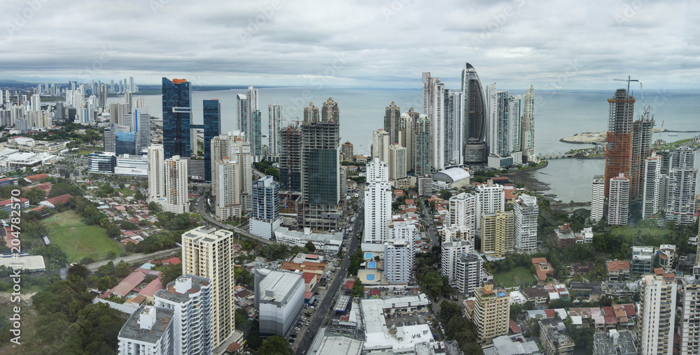 Naklejka premium Panoramic view of Panama City Skyline