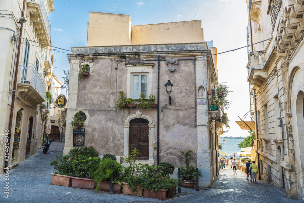 Obraz premium Streets of the old town of Siracusa, Sicily, Italy