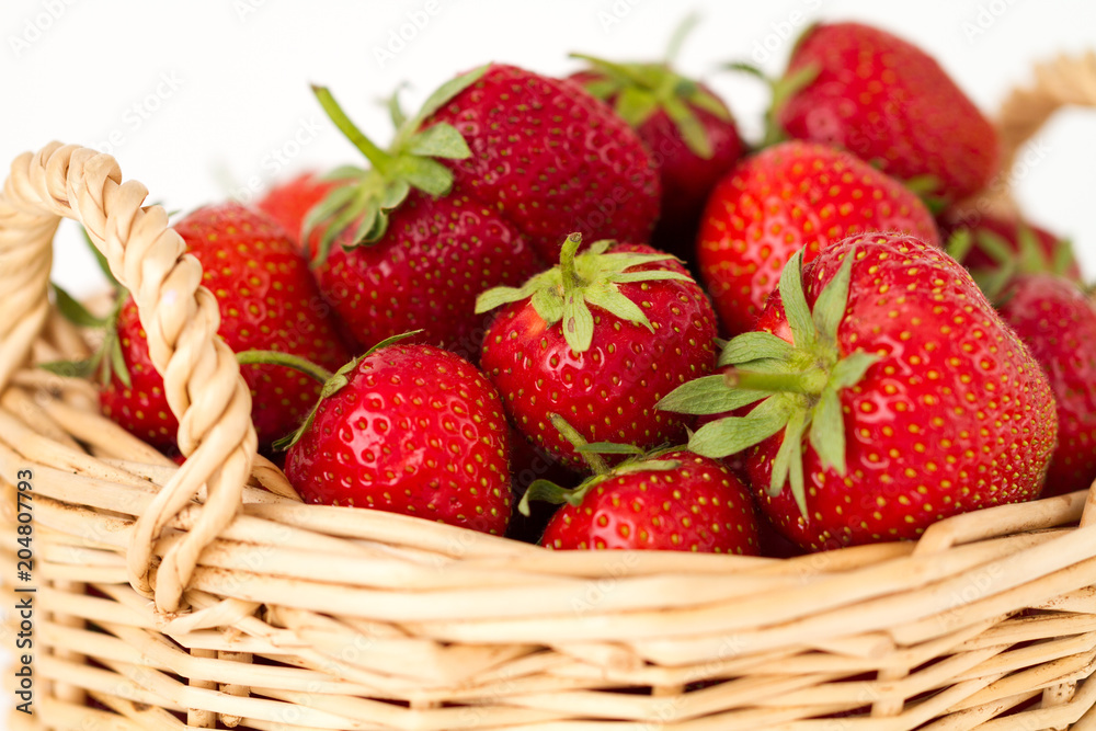 Korb mit Erdbeeren