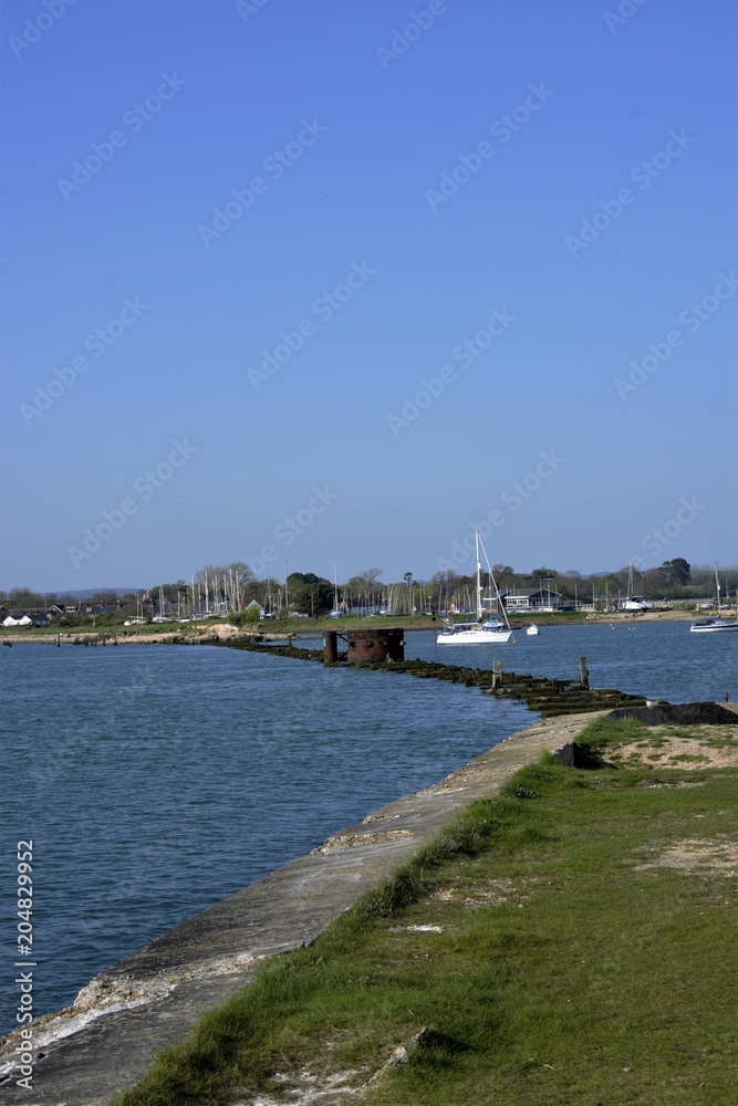 Fototapeta premium leading out to sea