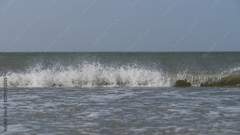 Wellen am Strand von Borkum