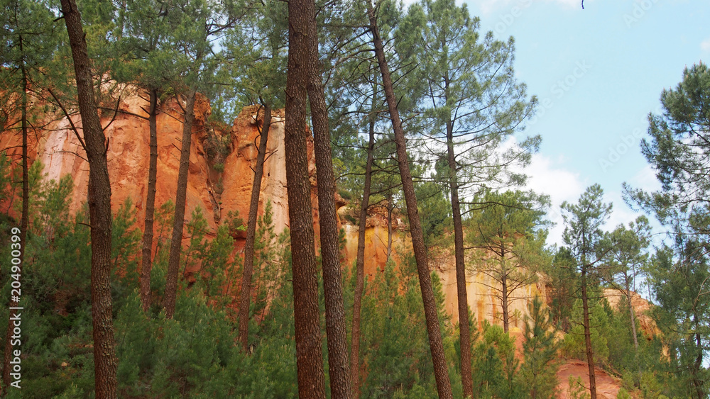 Obraz premium Roussillon, Provence: Ockerfelsen 