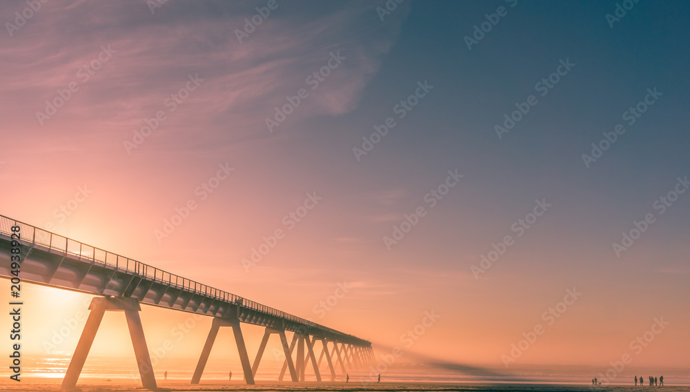 coucher de soleil sur le pont
