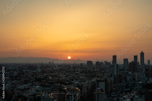 都会の夕日 © yamato