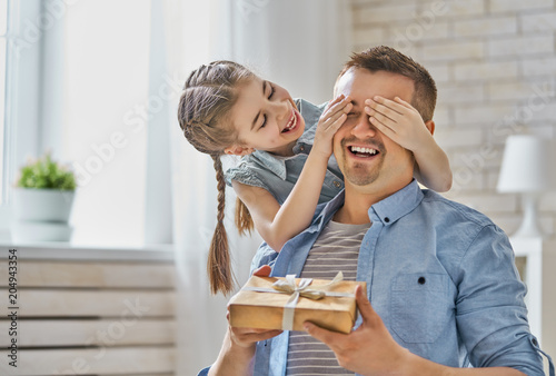 daughter congratulating dad