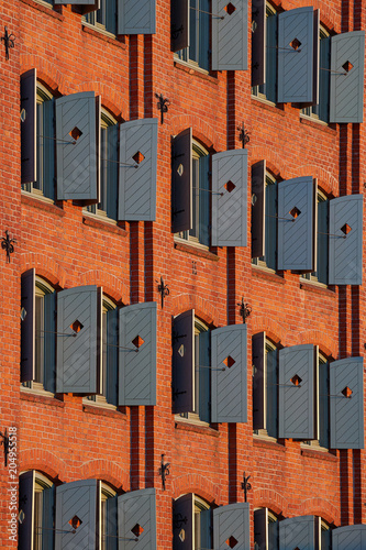 Lübeck, historisches Speichergebäude in der Abendsonne