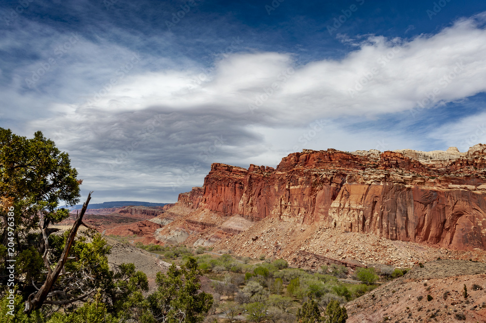 Capitol Reef National Park, Utah. Capitol Reef is a 100-mile pinch in ...