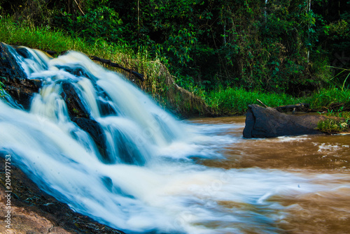 cachoeira e seu veu,longa exposiçao  photo