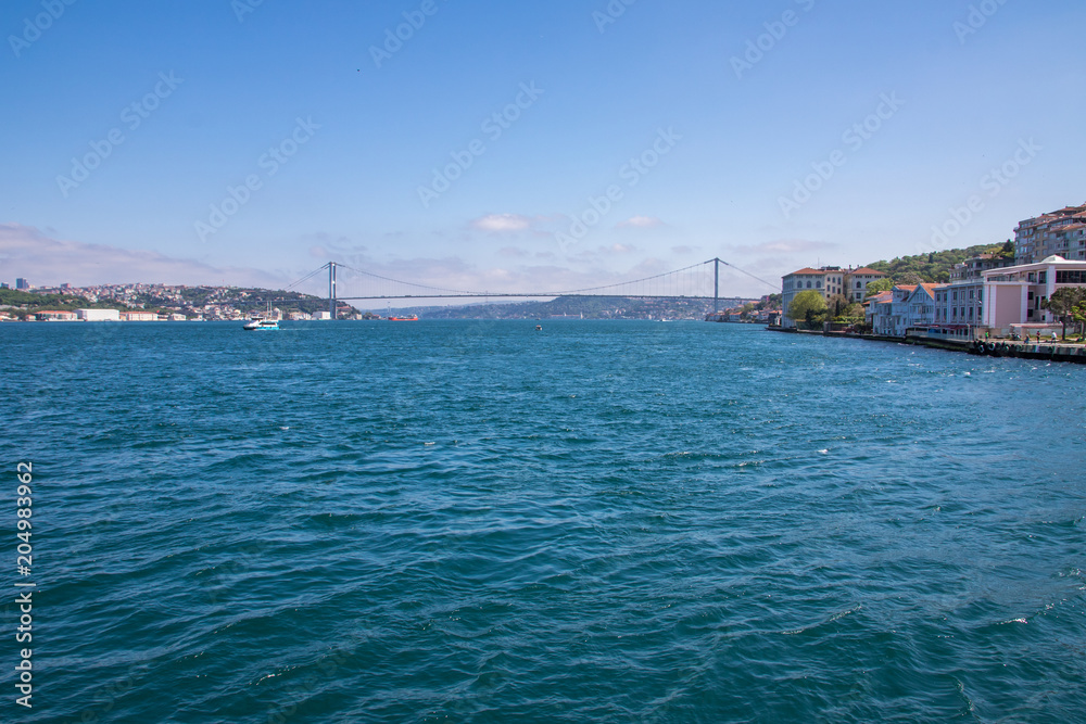 Brücke über den Bosporus, zwei Ufer. Istanbul