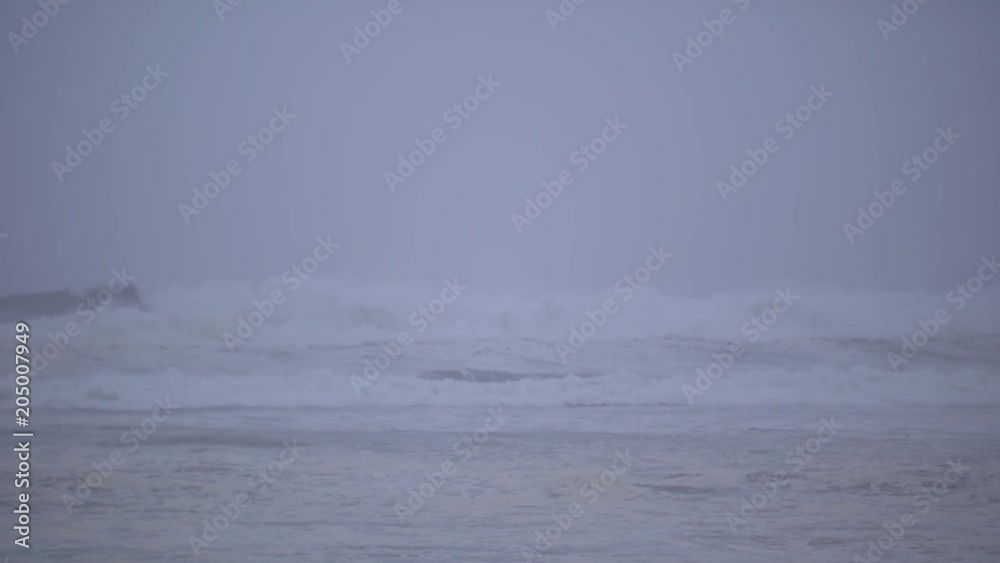 Slow-motion footage of waves crashing into the Oregon coast on a stormy day in Lincoln City.  Shot on a Blackmagic Ursa Mini 4.6k with a Sigma 50-100mm f/1.8.