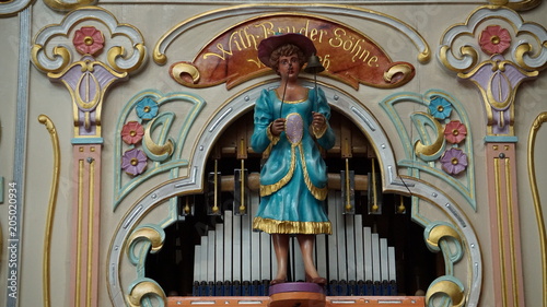 Orgel. 