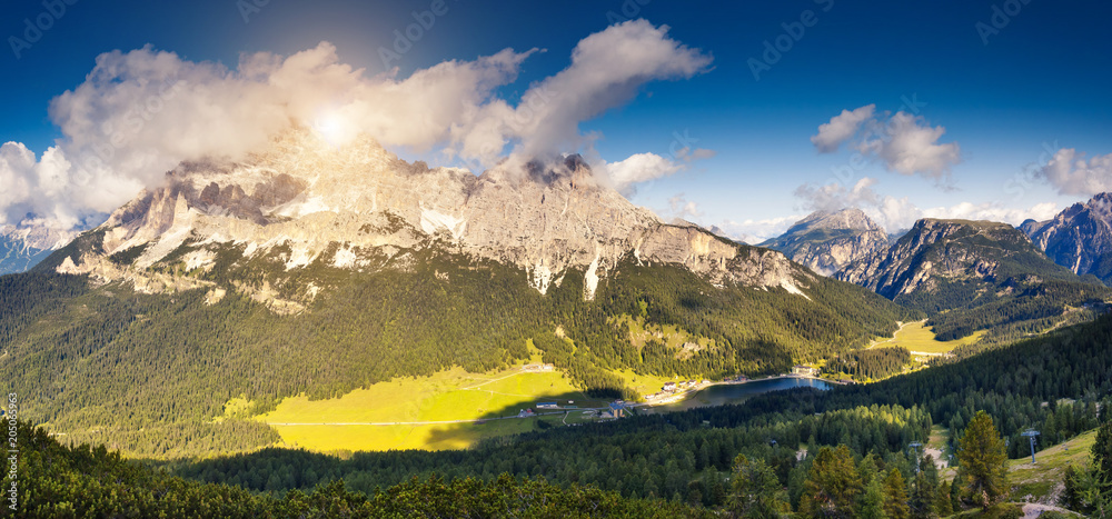 Fototapeta premium Sunny view of the wonderful alpine valley. Location place Misurina, Dolomiti alp, Tyrol, Italy.