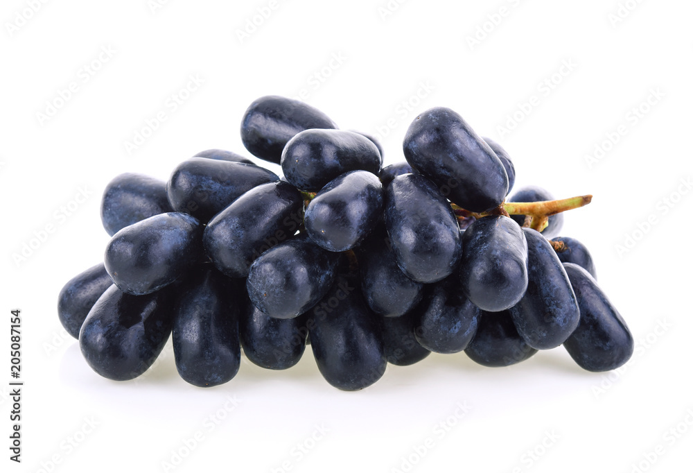 Fototapeta premium black grapes isolated on white background