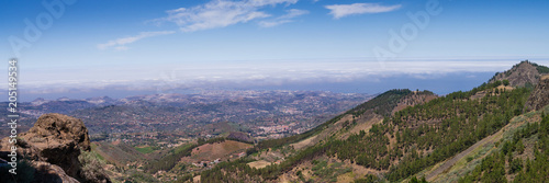 Aussicht über die Berge auf der Kanarischen Insel Gran Canaria