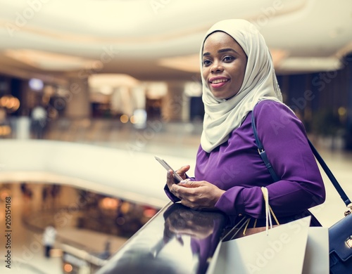 Photography Islamic woman shopping at the mall