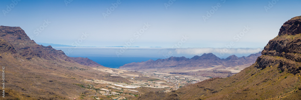 Aussicht über die Berge auf der Kanarischen Insel Gran Canaria