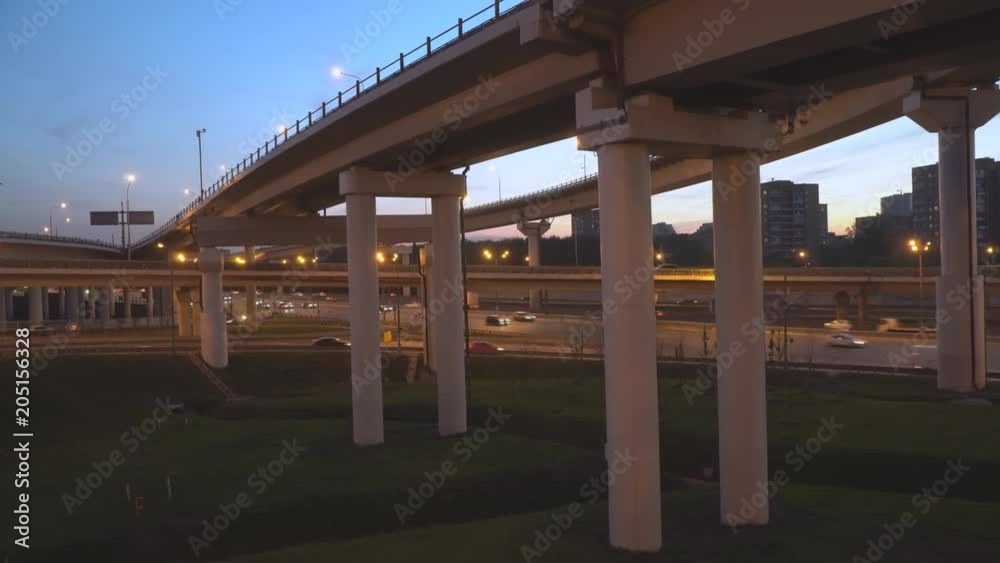 traffic on the urban highway and thoroughfare, from day to night traffic on the urban highway and thoroughfare, from day to night