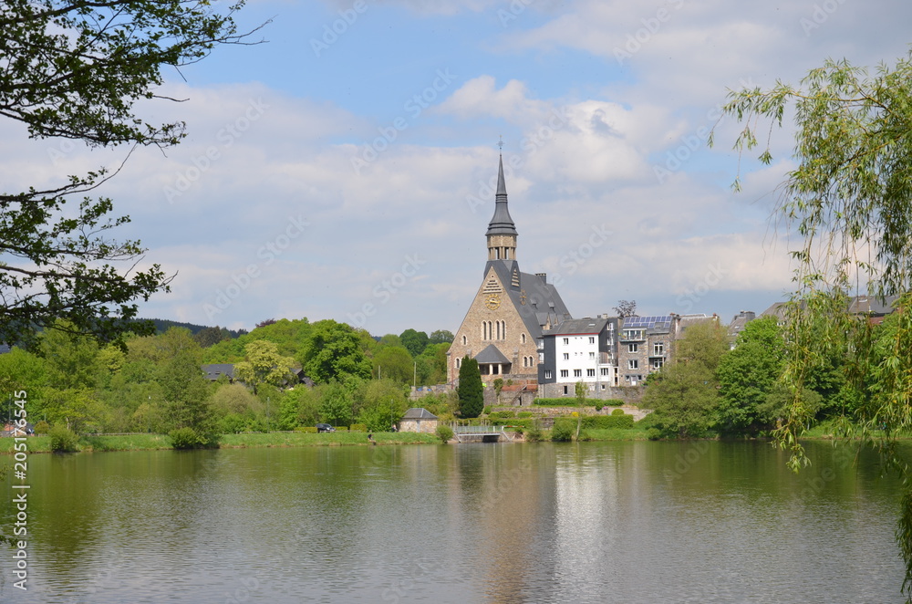 Lac des Doyards à Vielsalm en Ardenne Belge