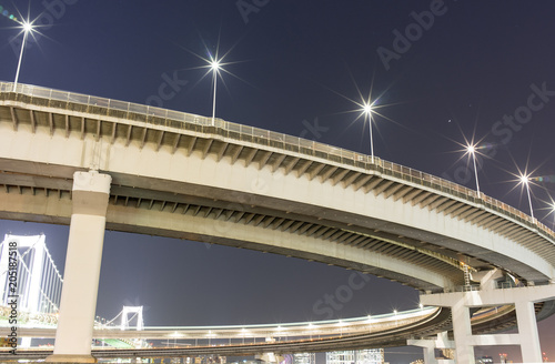 首都高速11号線　芝浦側の夜 © EISAKU SHIRAYAMA
