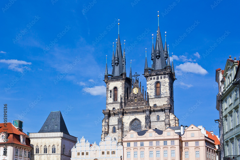 Teynkirche auf dem Altstädter Ring in Prag