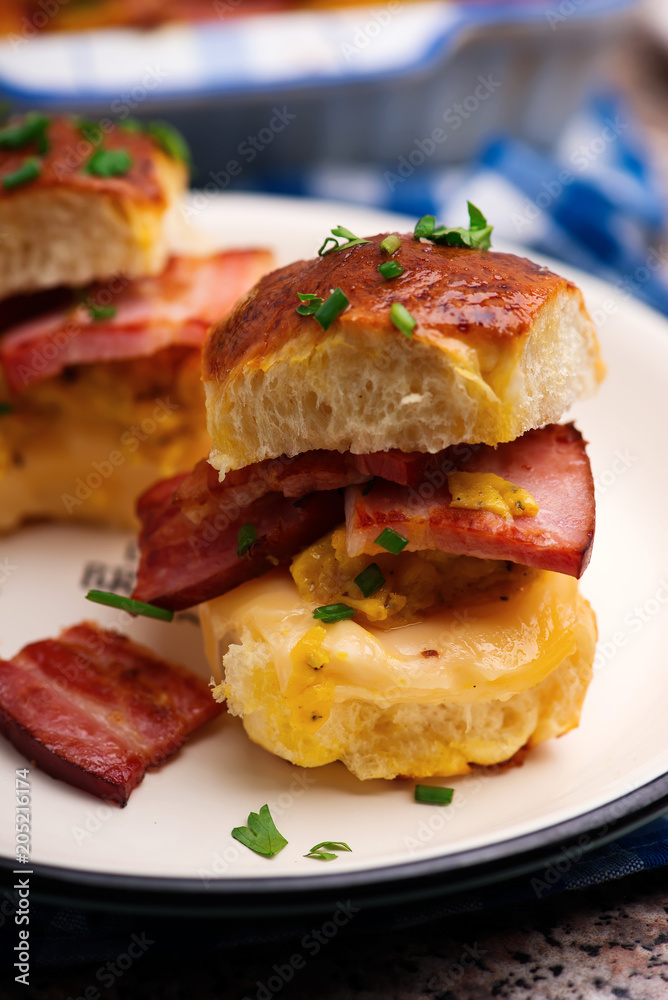 Breakfast Sliders buns with bacon Breakfast Sliders buns with bacon
