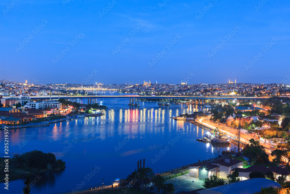 Obraz premium Incredible panorama of Istanbul at night, Turkey