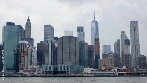 Stadtpanorama von New York  Skyline  Blick auf Hochh  user
