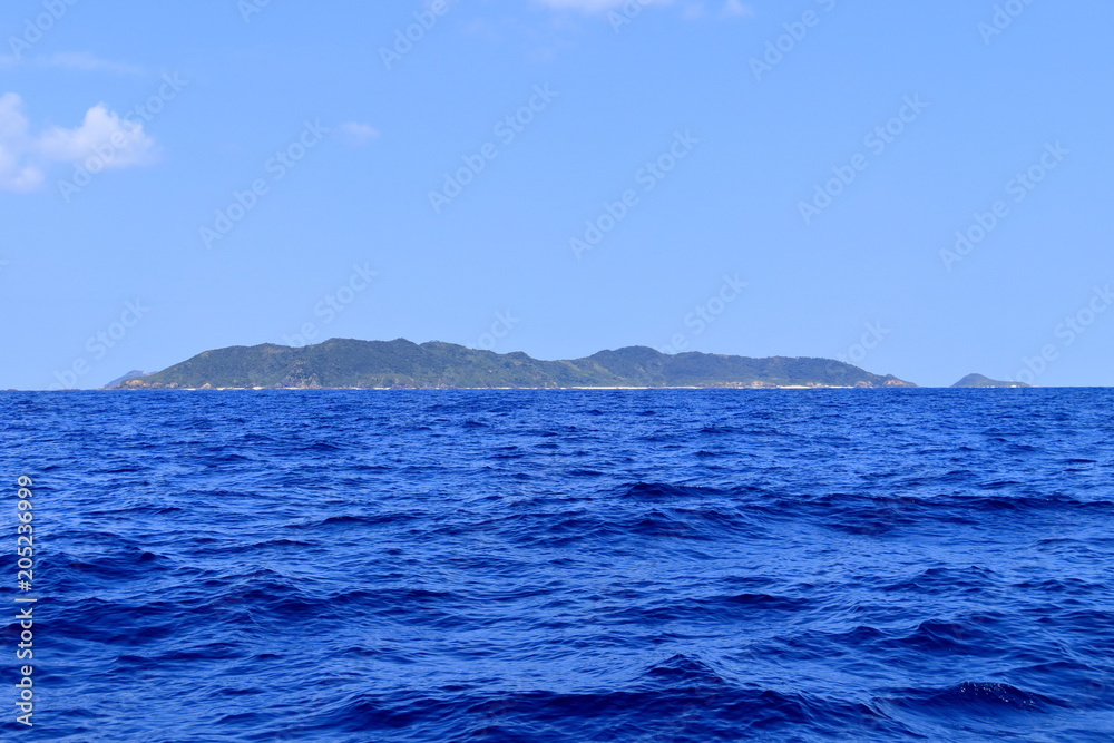 青い海と慶良間諸島	