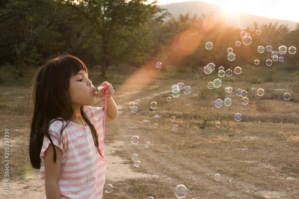 Girl with bubbles 
