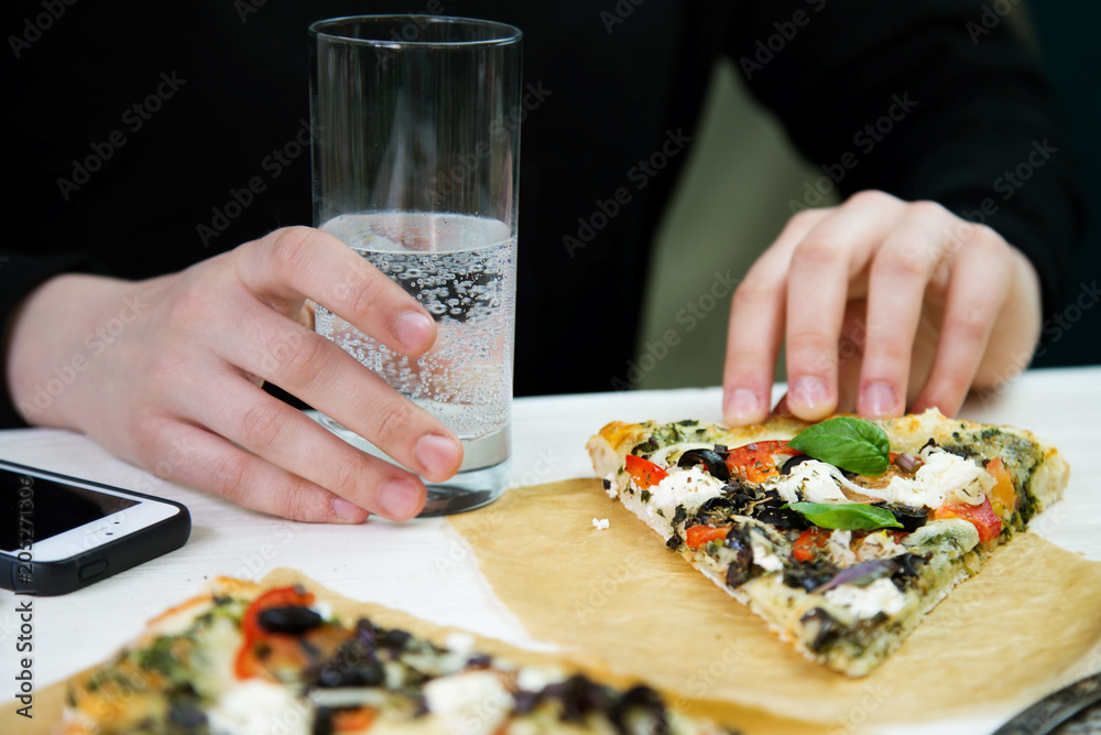 pizza with Sparkling water