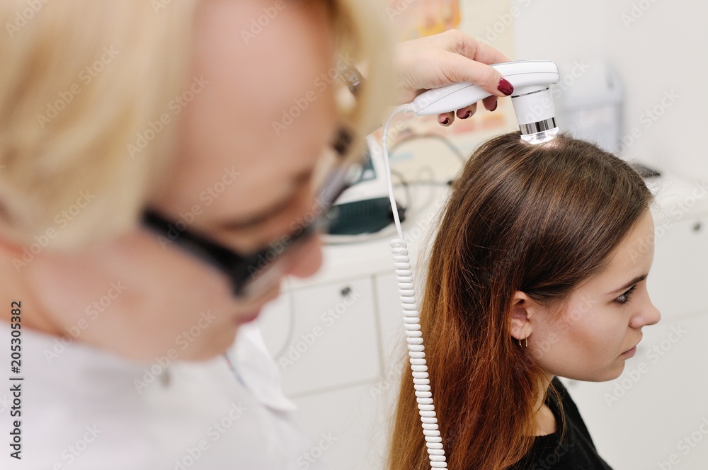 Trihoskopiya - is a method of hair examination using a special device - trihoskopa. Trihoskopiya - is a method of hair examination using a special device - trihoskopa.