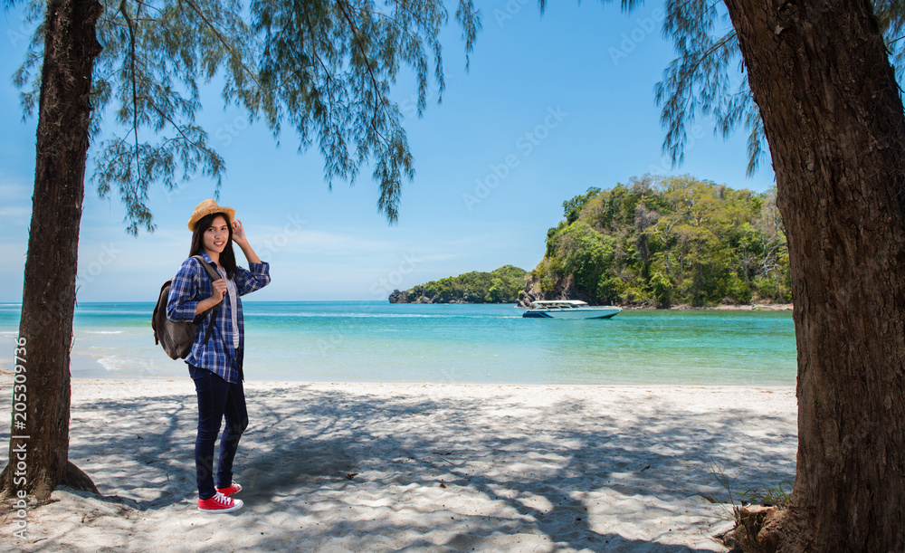 Photos of tourists At Tarutao National Park, Thailand
