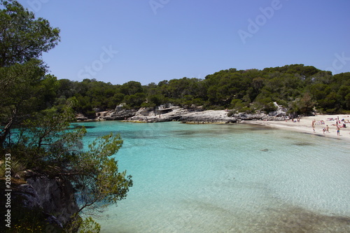 Magnifique calanque aux eaux turquoises sur l'île de Minorque, Baléares, Espagne