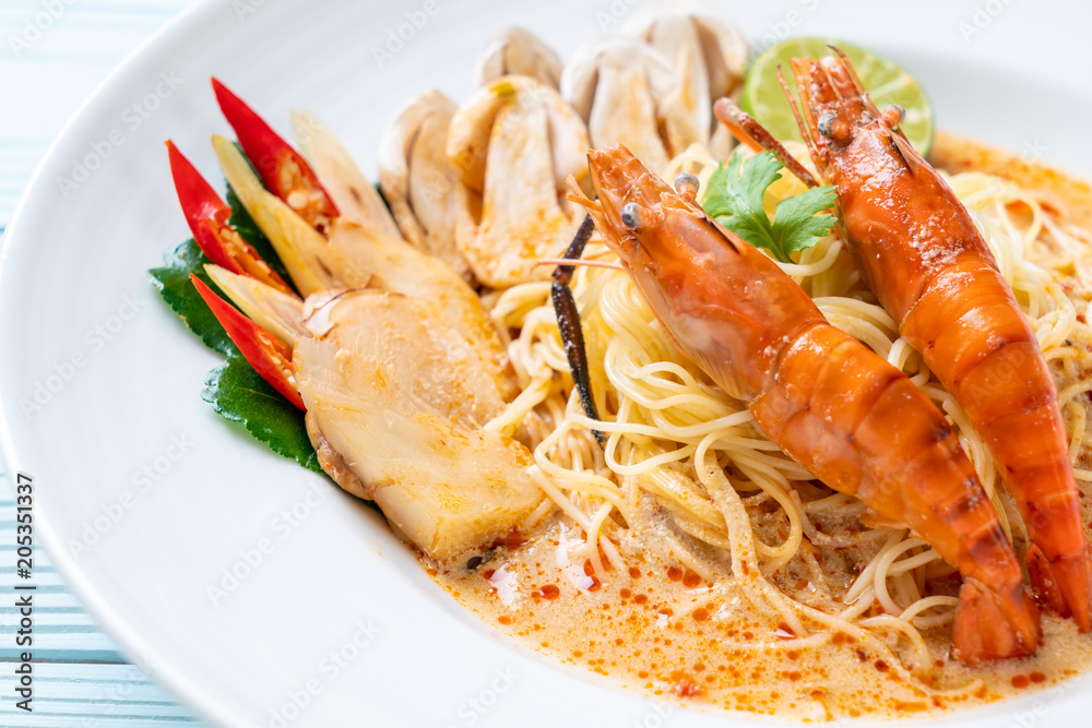 spicy shrimps spaghetti pasta (Tom Yum Goong) spicy shrimps spaghetti pasta (Tom Yum Goong)