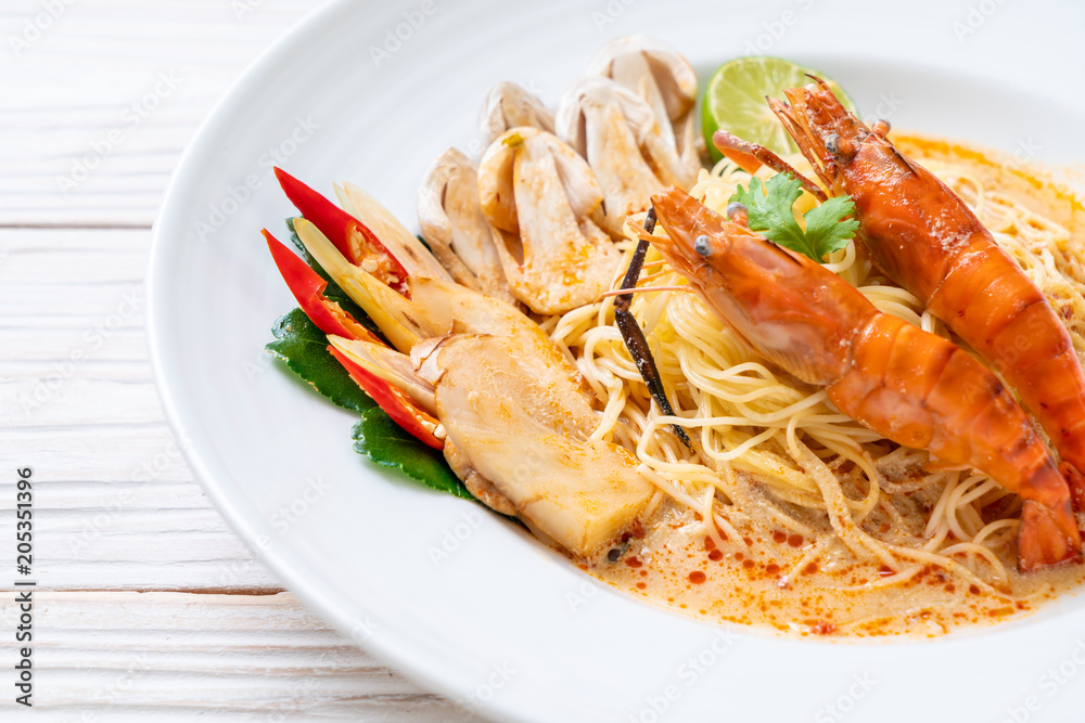 spicy shrimps spaghetti pasta (Tom Yum Goong) spicy shrimps spaghetti pasta (Tom Yum Goong)