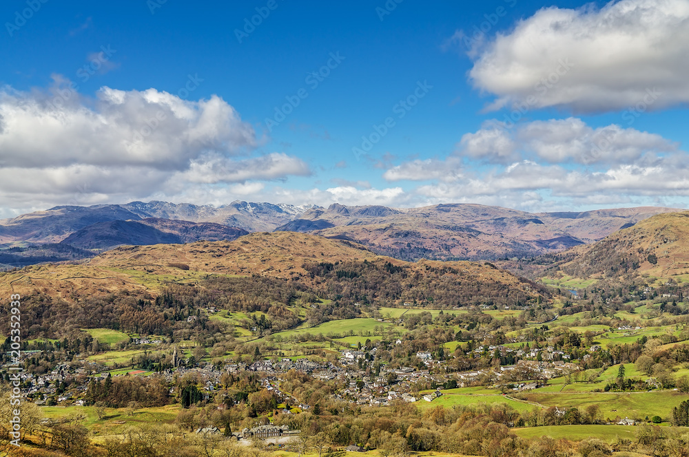 A view from Wansfell Pike looking towards the Langdale fells.