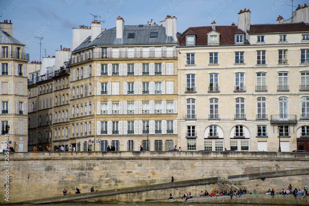 Les façades de Paris