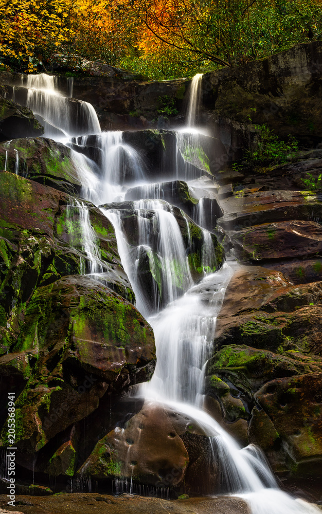 Fototapeta premium waterfall with moss rocks
