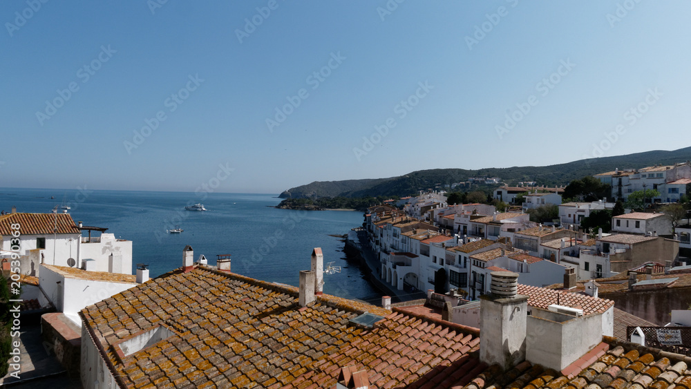 les toits de Cadqués - espagne -mer