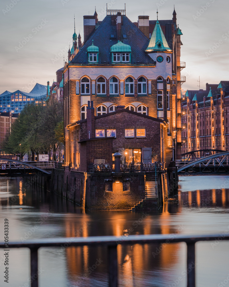 Full frontal view of Hamburg's prettiest tea house