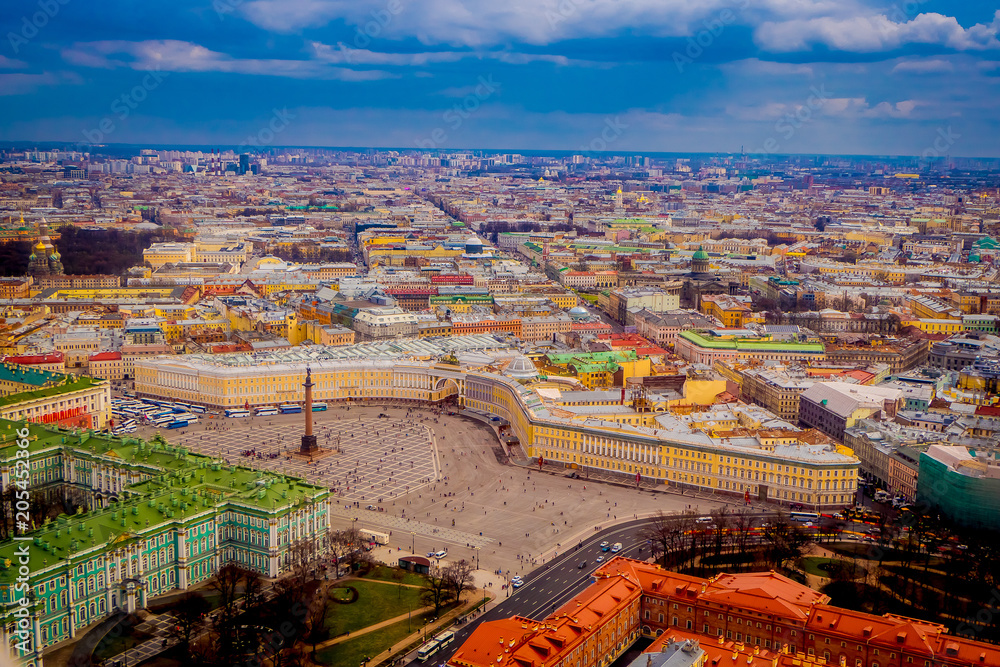 Aerial view of the Palace Square, between the Winter Palace bottom and the Building of the General Staff located in the city of St. Petersburg