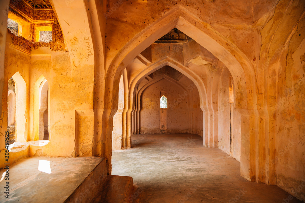 Fototapeta premium Queen's bath, Ancient ruins in Hampi, India